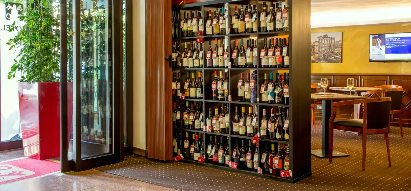 Bar view of Hotel Oxford Italy